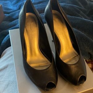 Jessica Simpson heels